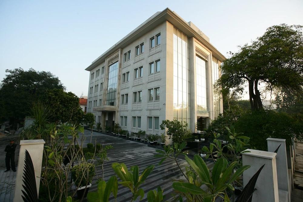 Muse Sarovar Portico Nehru Place Nueva Delhi Exterior foto