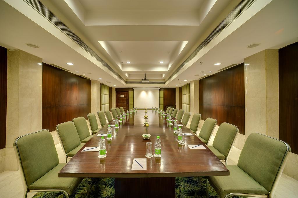 Muse Sarovar Portico Nehru Place Nueva Delhi Exterior foto